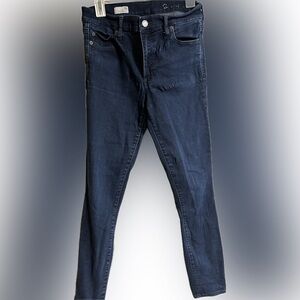Gap Jeans true skinny dark wash size 30R